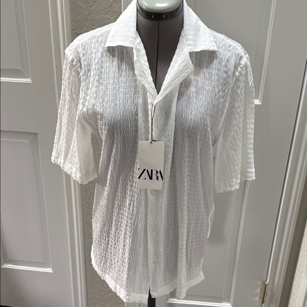 Zara White Casual Button Down Shirt with Textured Design